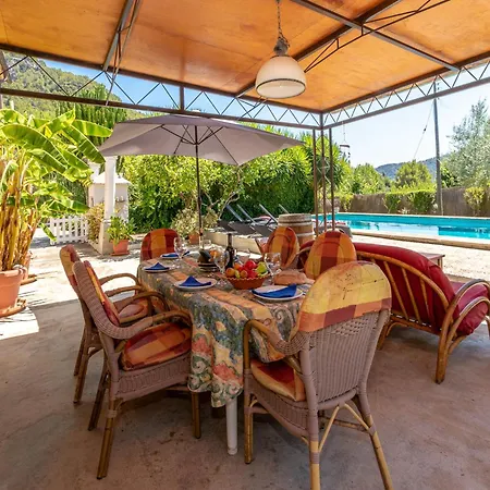 Traditional Charm With Private Pool *