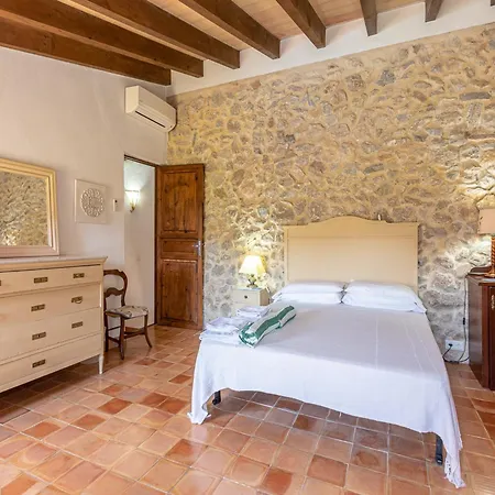 Traditional Charm With Private Pool Pollenca